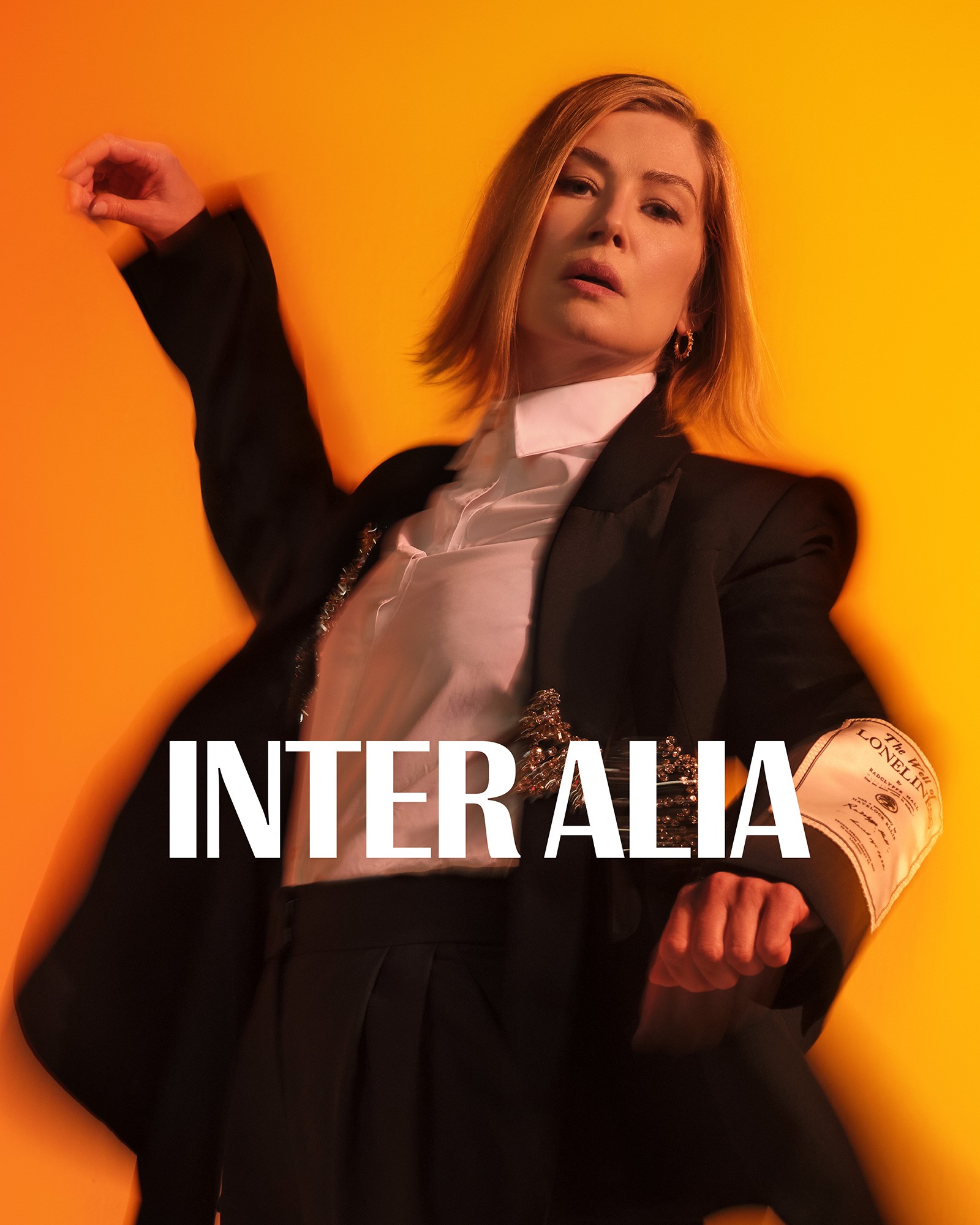 thumbnail_Mads_Perch_Rosamund_Pike_Inter_Alia_01